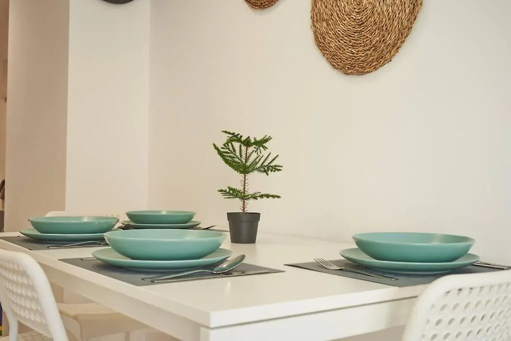 Apartment Ferienwohnung Stunning Penthouse Terrace & Pool * Free Parking Vera