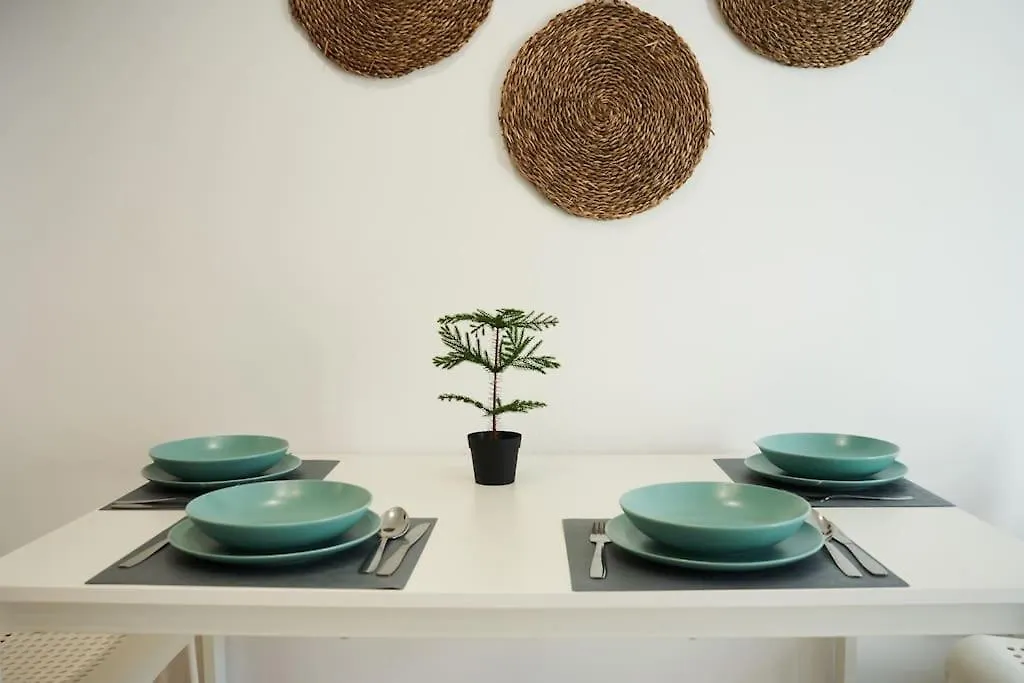 Ferienwohnung Stunning Penthouse Terrace & Pool * Free Parking Vera Apartment